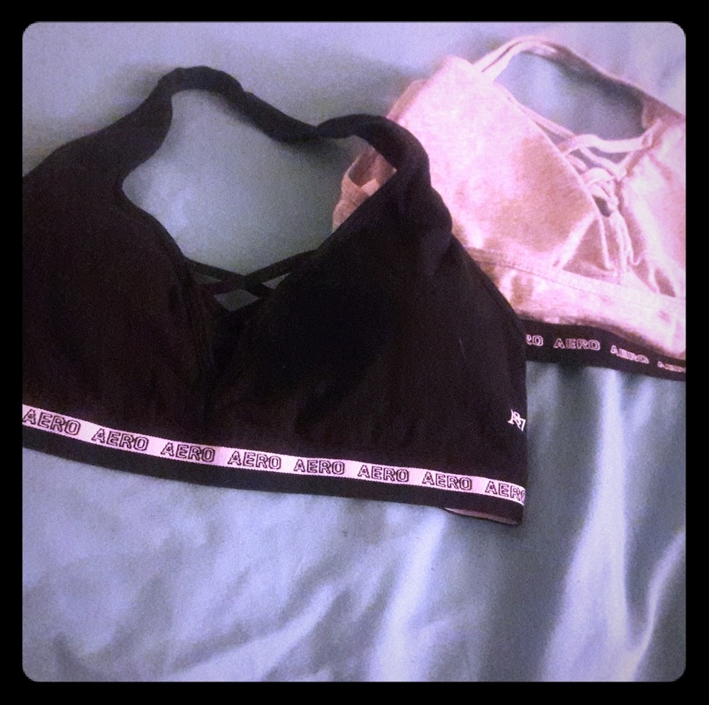 Sports bras halted top